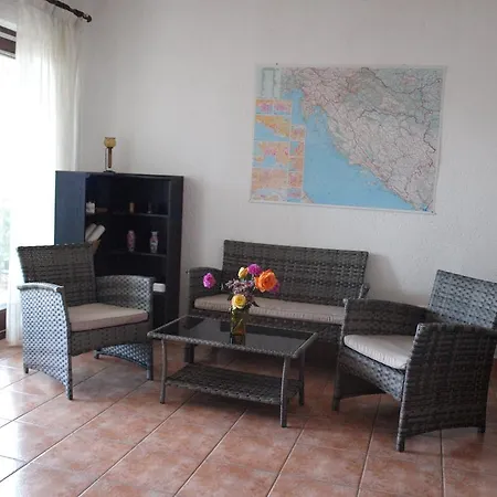 Apartment Materada Donato